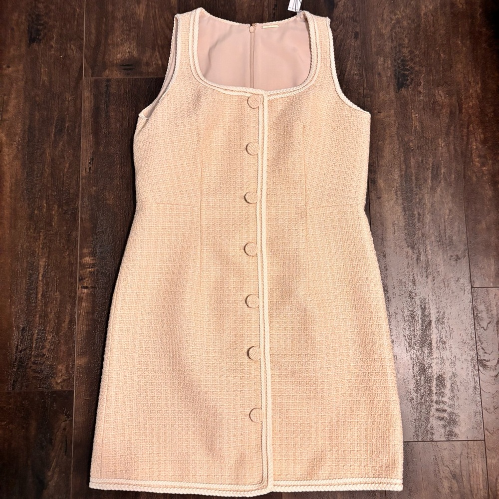 Elegant Cream Sleeveless Dress